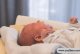 Raisons pour lesquelles les bébés pleurent et 6 solutions